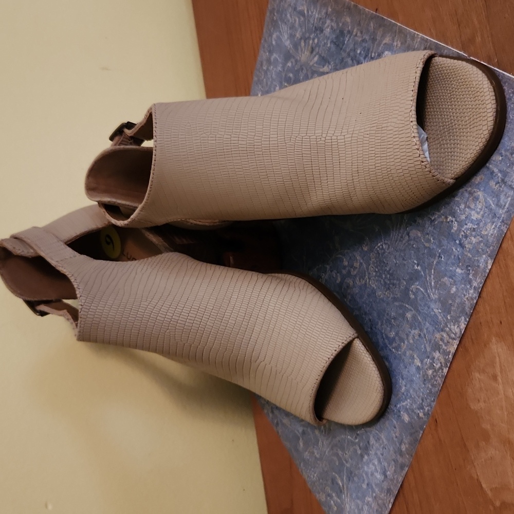 Lucky Brand Tan Leather Open-Toe Bootie NWOT